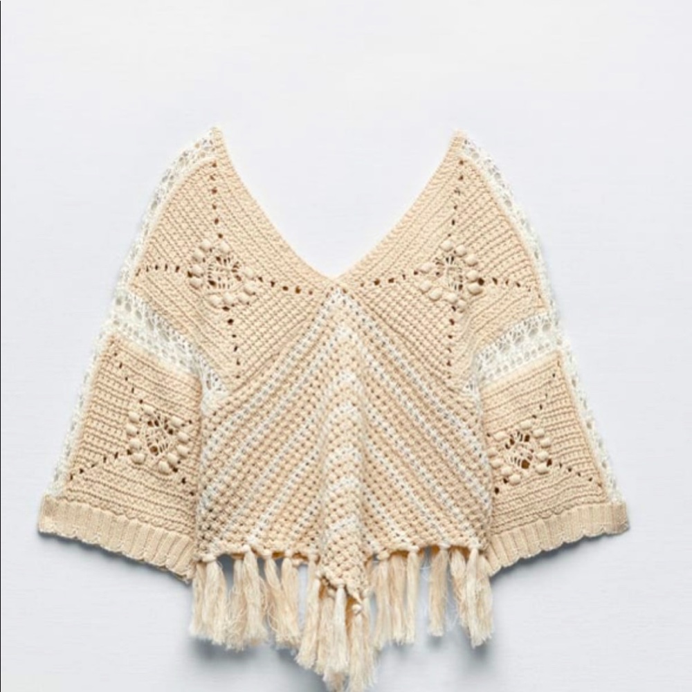 🐚Beautiful Fringed Knit Poncho | Brand New | Size (S)